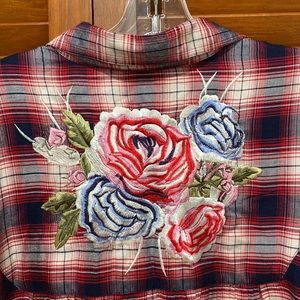 NWOT Tolani collection long tunic top